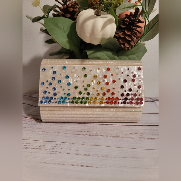 Crystal Embellished Party Clutch KURT GEIGER LONDON - Picture 2 of 13